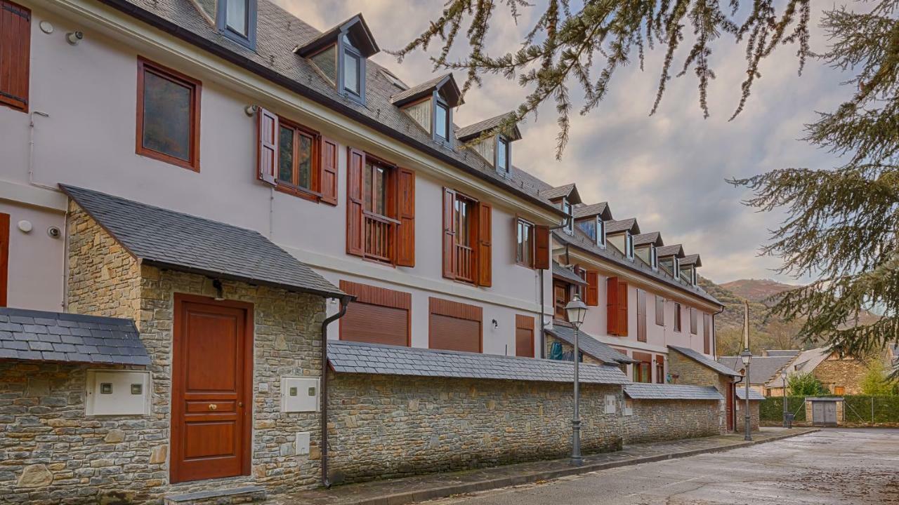 Saplan Real Estate Montlude Lejlighed Les Eksteriør billede